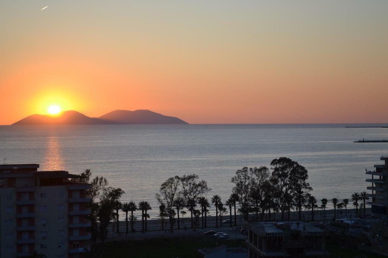Seaview Bay Studio & Private Garage Vlorë Eksteriør bilde